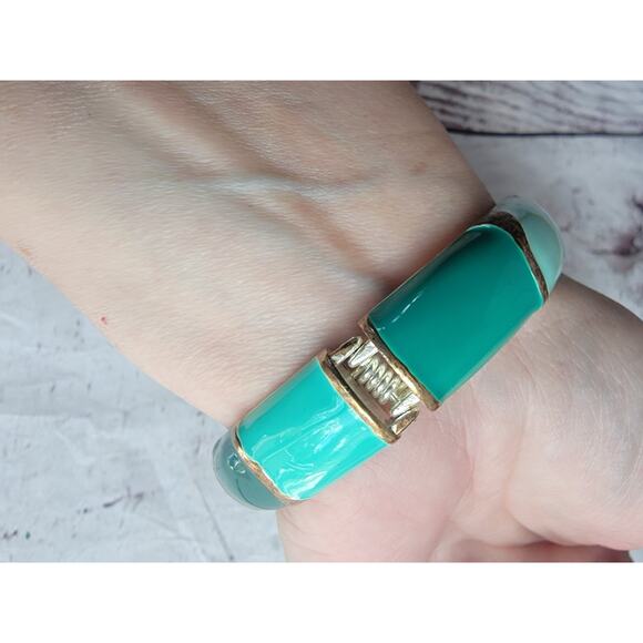 Elegant Couture Green Enamel Silver Tone W Rhinestones Statment Bangle Bracelet - Picture 3 of 5